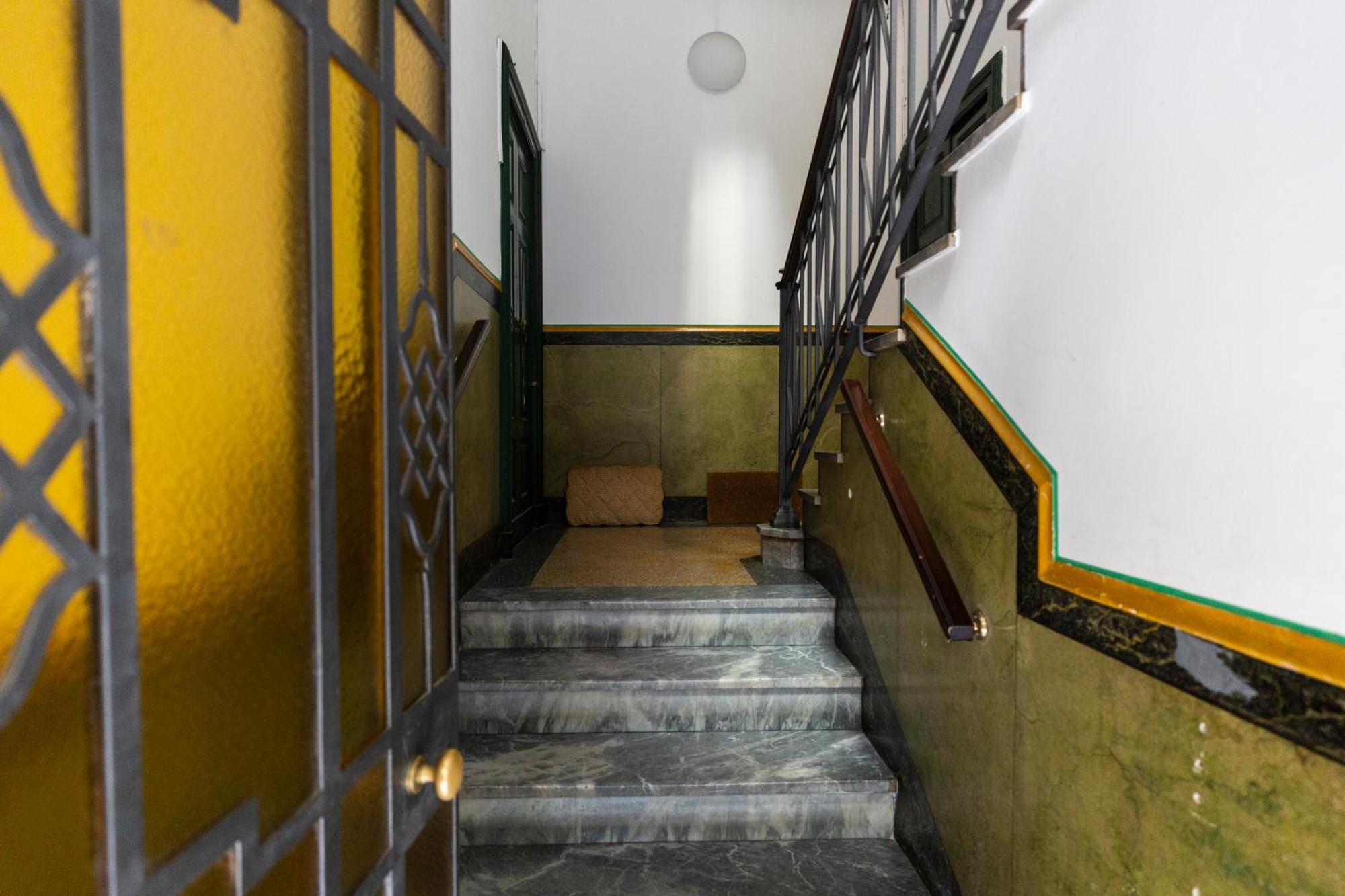 Titty House - Crocetta Apartment Milan Bagian luar foto